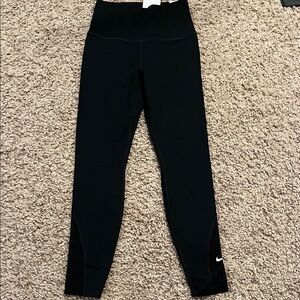 Nike One Black High-Waisted Tight Fit 7/8 Leggings with mesh bottoms